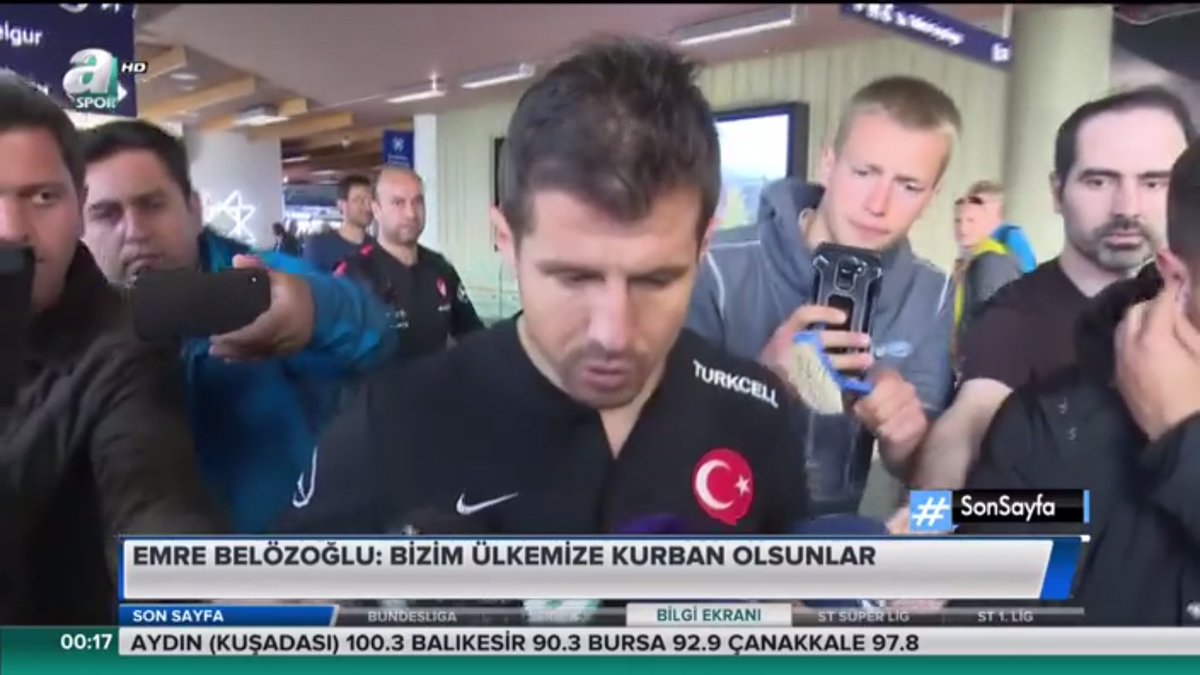 BarisDoganci's tweet photo. @trtspor Bu nasil bir densizliktir ya milli takim kaptanina firca uzatmaknedir terbiyesizler!!! https://t.co/TRBgjRLSLa