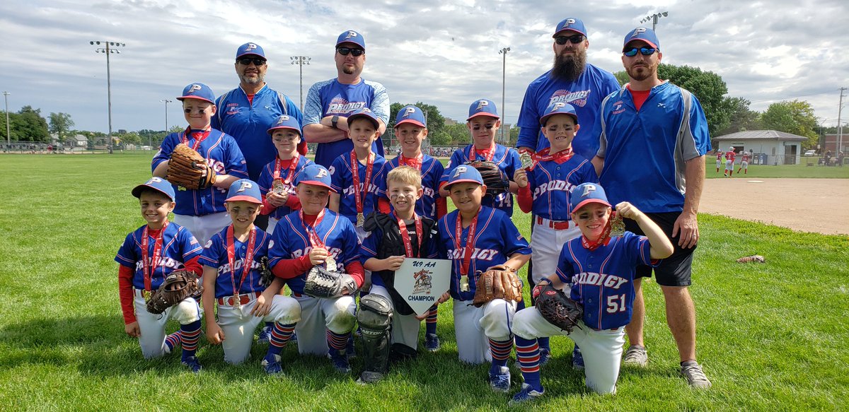 Prodigy12U's tweet photo. ⚾️ Braves Slugfest 2019 CHAMPIONS 🏆🥇
#GoProdigy9u #champions https://t.co/Q8OFRE0een