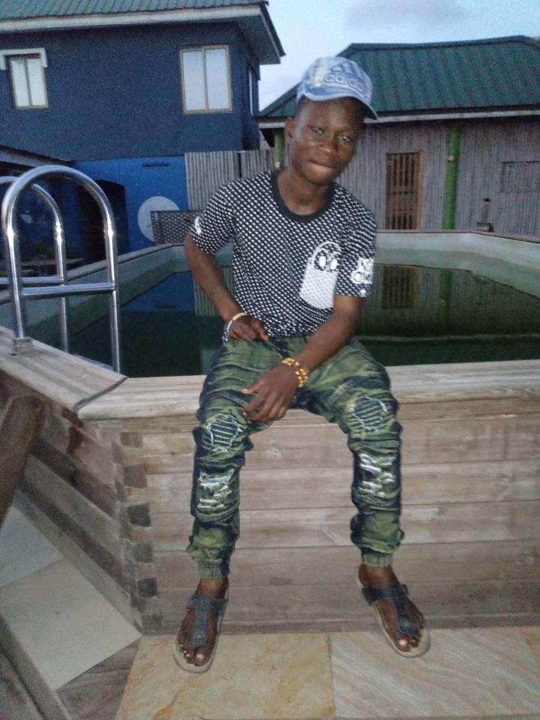 CommaOne1's tweet image. 