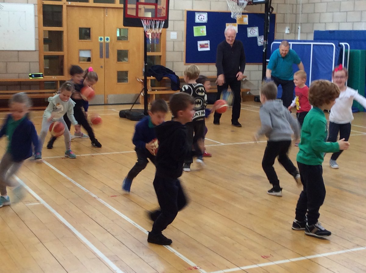 Lawthorn_PS's tweet photo. Infant Health Week! Basketball with Mr H. Pupils and parents had an excellent time. @NAActiveSchools @ActiveSchoolsLF #sportingpathways https://t.co/5cQWUzTWHA