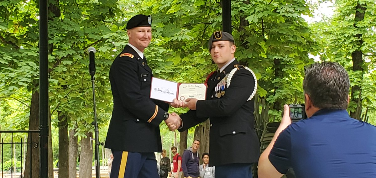 ochspioneers's tweet photo. Graduation for these OCHS JROTC cadets who went to D-Day celebrations was held on June 8th at the Luxembourg Gardens in Paris. They provided a translator so we conducted a French/English bilingual ceremony.  
Congratulations Class 2019 JROTC cadets!
@tomlovellochs @OCPioneersAD https://t.co/sRTy4lwpAf