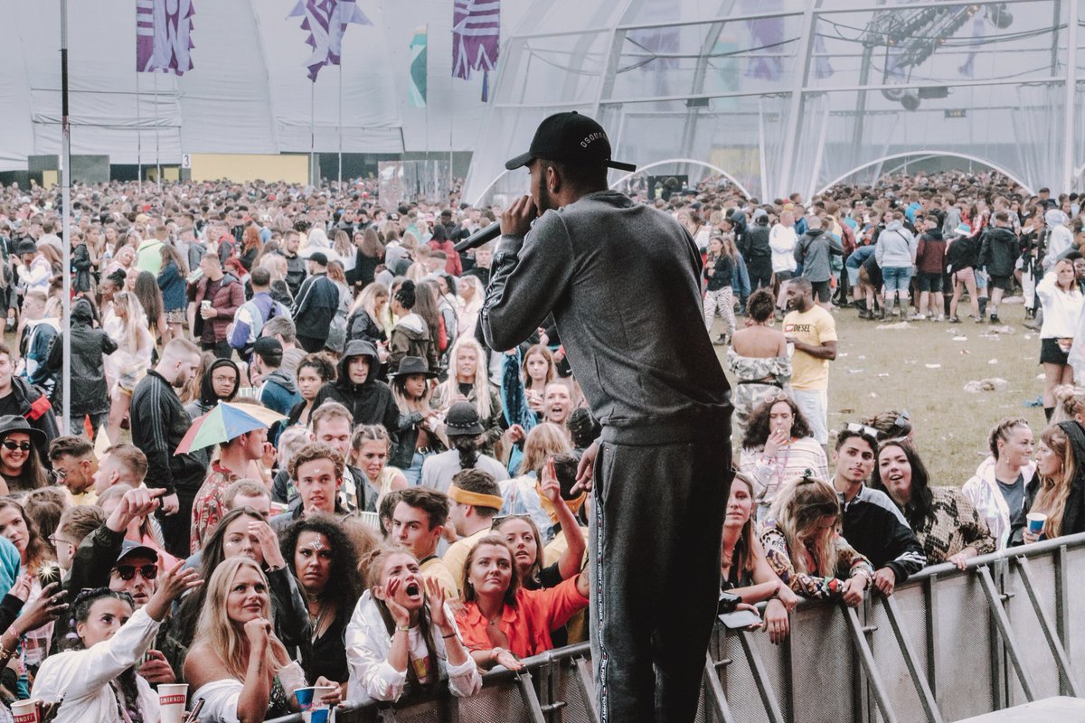 lindaborscika's tweet photo. . @Official_Yizzy  at @Parklifefest performing on @ReprezentRadio  stage ✨🎪

shot by me 📸

#yizzy #parklife19 #parklifefestival #reprezentradio https://t.co/LHIlQxMiDK
