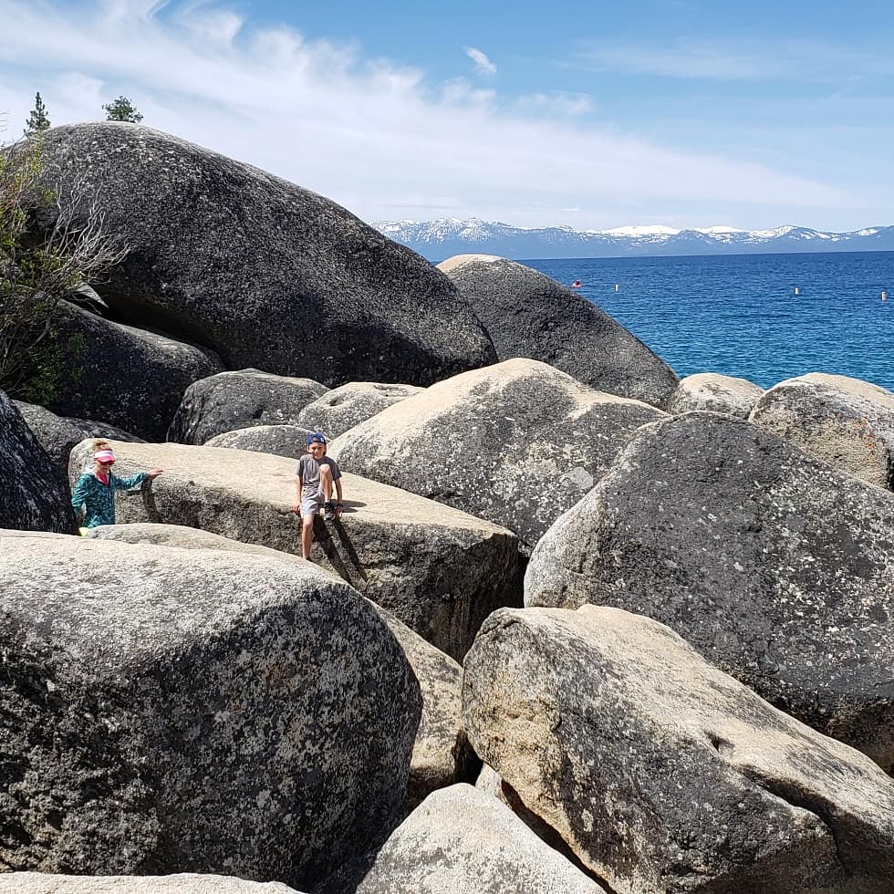 jeffhuxhold's tweet photo. A little family trip to one of our favorite places....#Tahoe #sandharbor where we got married over 16 years ago! My family is everything to me! #highaltitudelife #sierraocr #pimpinjoy https://t.co/ais0gUiOmr