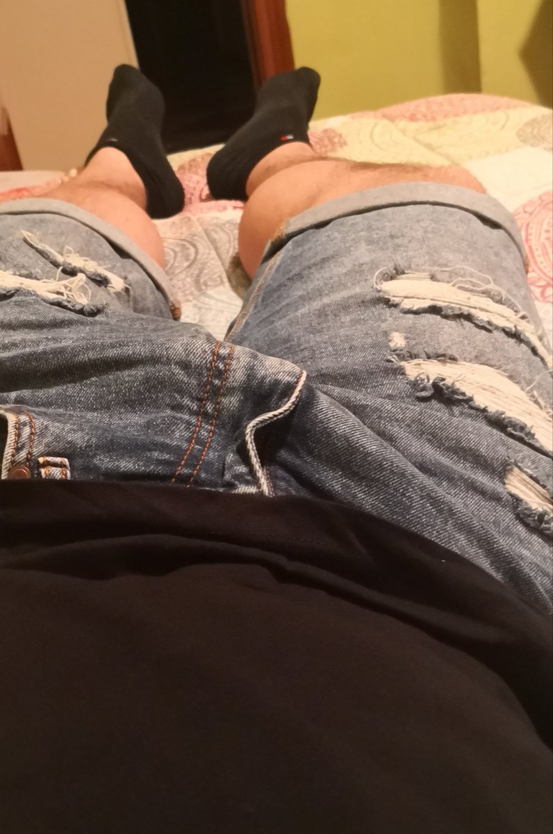 KingMarcDom's tweet photo. Relaxing in bed. DM or Kik me piggies, let's have some fun tonight 😈 #findom #cashmaster #paypig #paypigs #alpha #alphamale #cashslave #cashpig #cashfag #humanatm #finsub #walletfag #cashcow #fagtax #walletrape #cashdom #alphacash #footworship #footfetish https://t.co/pz2s5CAneb