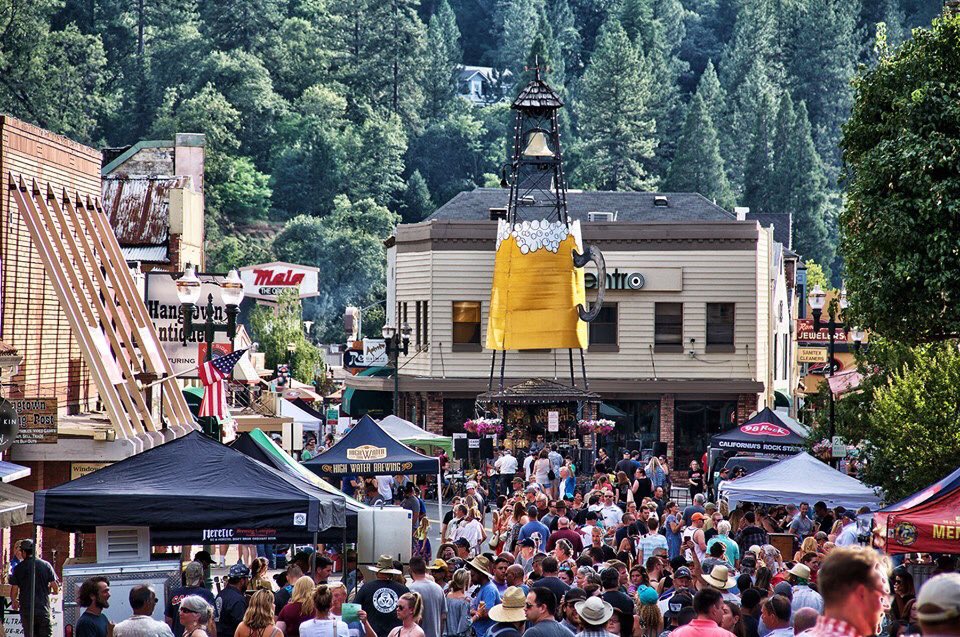 Did you ever wonder how this iconic bell tower gets wrapped in beer every year? 🍺🍺🍺🗼🗼🗼

Western Sign Company Inc. has been serving the region since 1959. Have signage needs? Visit them at: westernsign.com