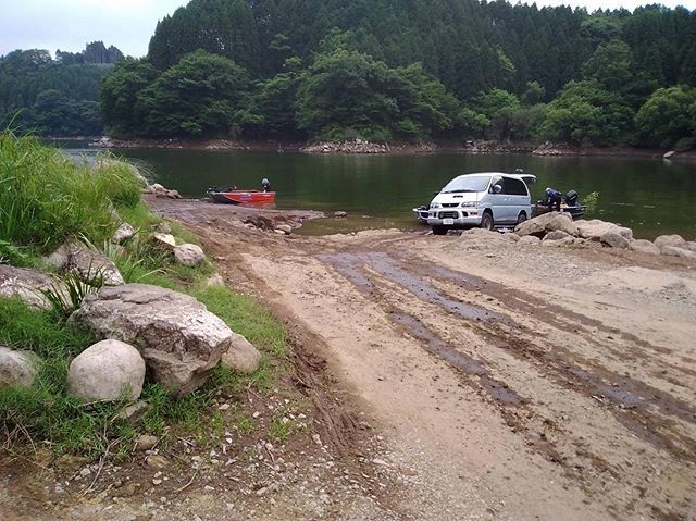 レンタルボート タニグチ 昨日は芹川ダムでした レンタルボートタニグチ バス釣り Bassfishing 芹川ダム T Co Hndiiko9f0 レンタルボート タニグチ 昨日は芹川ダムでした レンタルボートタニグチ バス釣り Bassfishing 芹川ダム T Co Hndiiko9f0