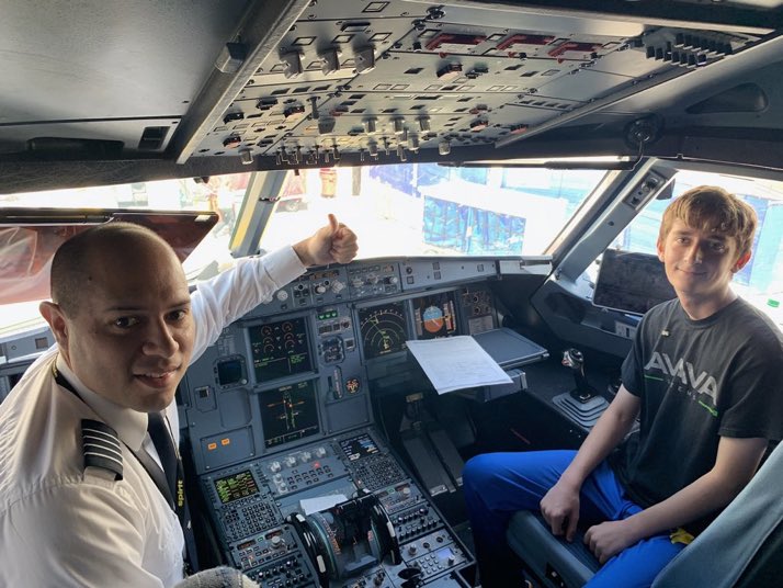 Put the kid on an airplane today, tweeted to @FlyingWithSara, and she saw to it that he was immediately taken care of by Aviation’s First Responders with @afa_cwa. This is the labor movement I signed up for. #SolidarityWorks #1u #UnionStrong