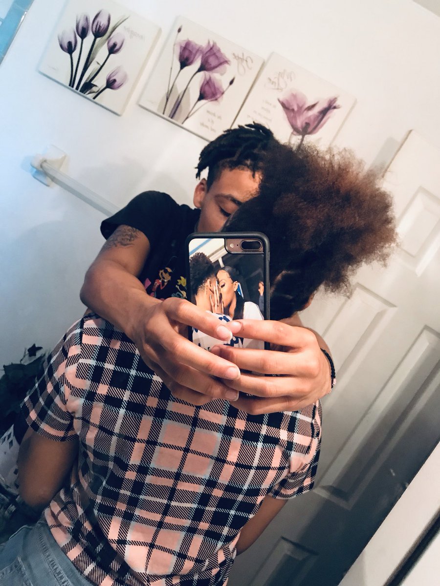 dracomonique_'s tweet photo. he wanna hit from the back cause i’m thick 😘 https://t.co/a9ffr9hvBb
