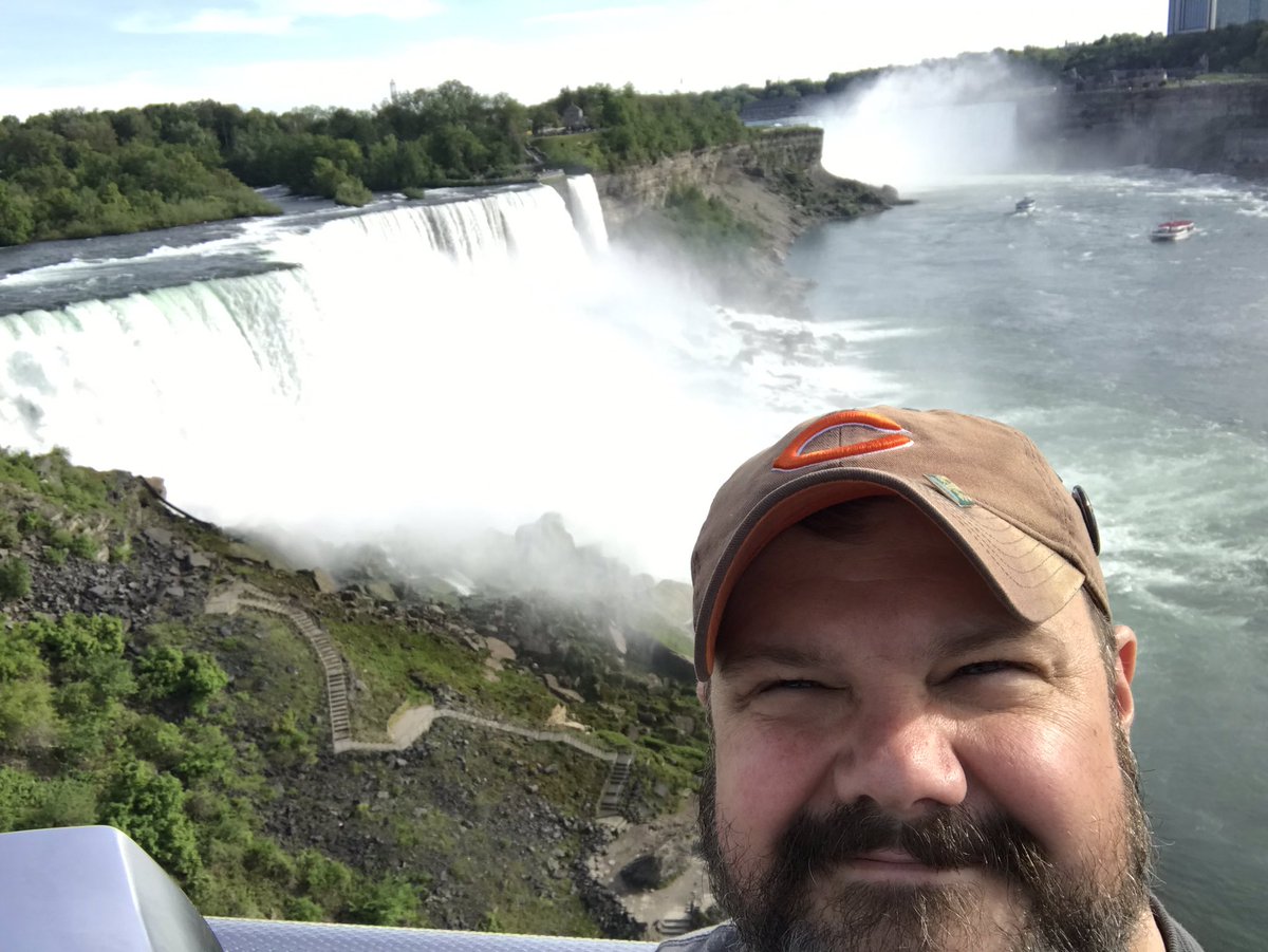 GrognardStore's tweet image. Todd is on vacation this week. Here is a picture of something really huge, and also Niagara Falls.