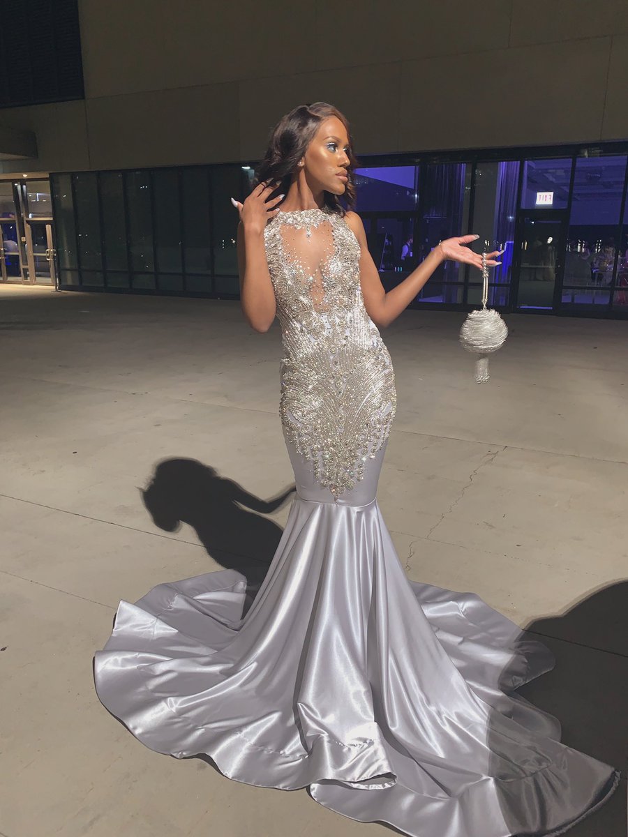 Killemkye's tweet photo. Iconic, Unforgettable, Memorable 🕊       #SetTheWoodOnFire #Prom2k19 #su23 https://t.co/ivOGyhkhNr