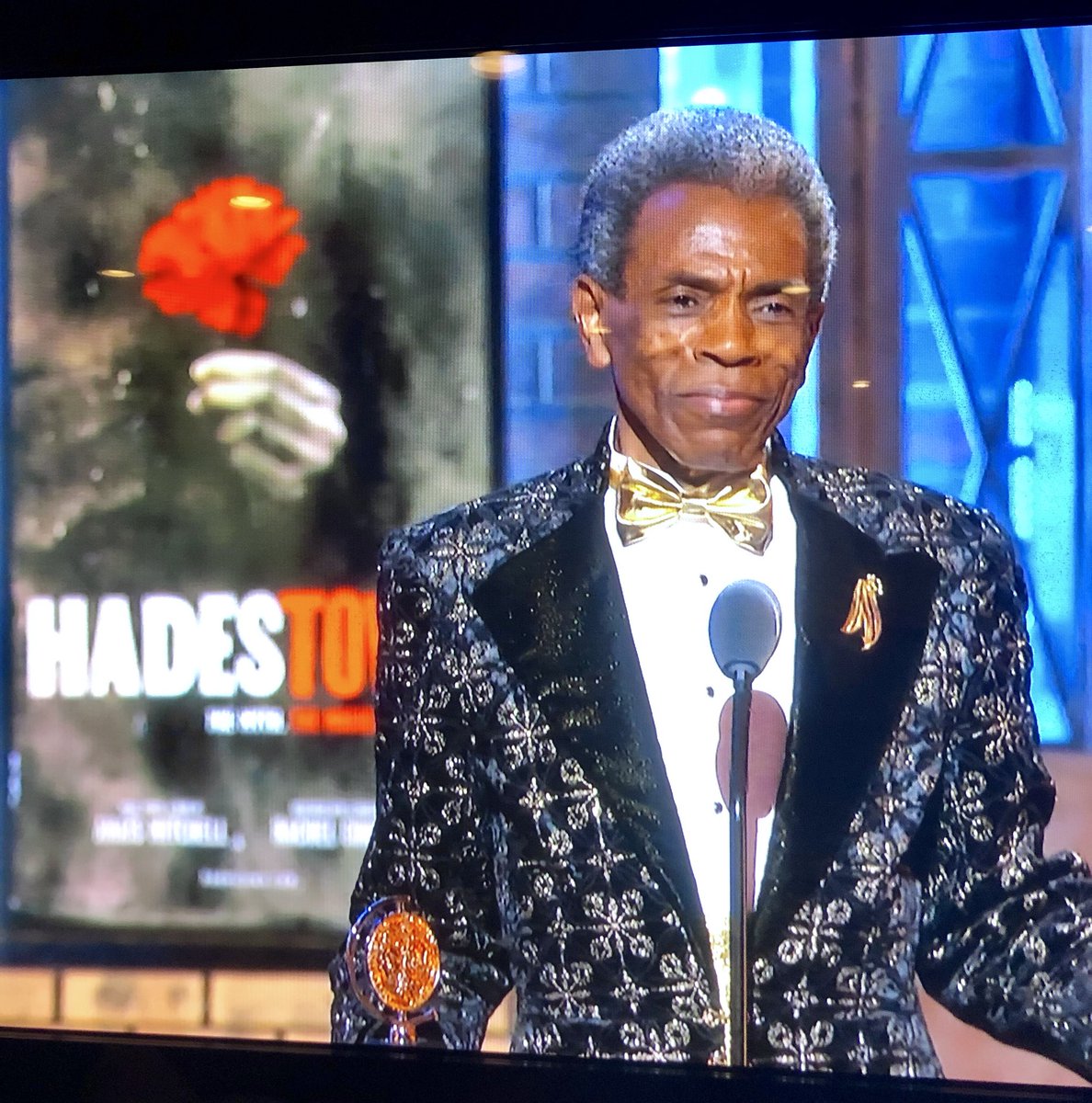 1. Surround yourself with people whose eyes light up when they see you coming
2. Slowly is the fastest way to get where you want to be 
3. On top of one mountain is the bottom of the next, so keep climbing. 

Words to live by #AndreDeShields. #BestFeaturedActor #TonyAwards