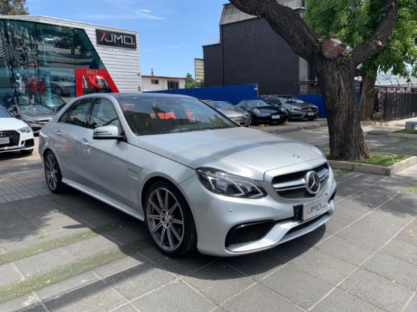 JMD_AUTOS's tweet image. #MERCEDES-BENZ E63 AMG
Año 2014
Click » 
27.800 kms
$ 38.900.000