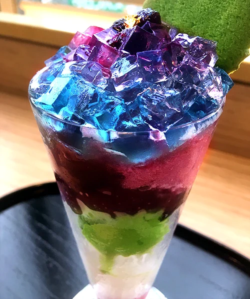 この夏食べたい！紫陽花モチーフのパフェがおしゃれと話題に！