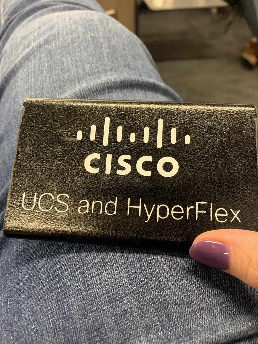 conroy_cathy's tweet photo. Arrived in #SanDiego for @CiscoLive with my trusty @CiscoHX phone charger all set for a big week. #BringItOn @Commvault #ScaleProtect #CLPX2019 #Partnerships #CLUS19 @ciscoDC @CiscoPartners https://t.co/vJ9ebZGwXs