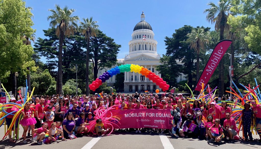 SamSindha's tweet photo. #Pride celebrations continue and our #WESTisBEST Sacramento team showed up in a big way for #SacPride Great to see the active support for Diversity & Inclusion https://t.co/hY5ItwQbPv