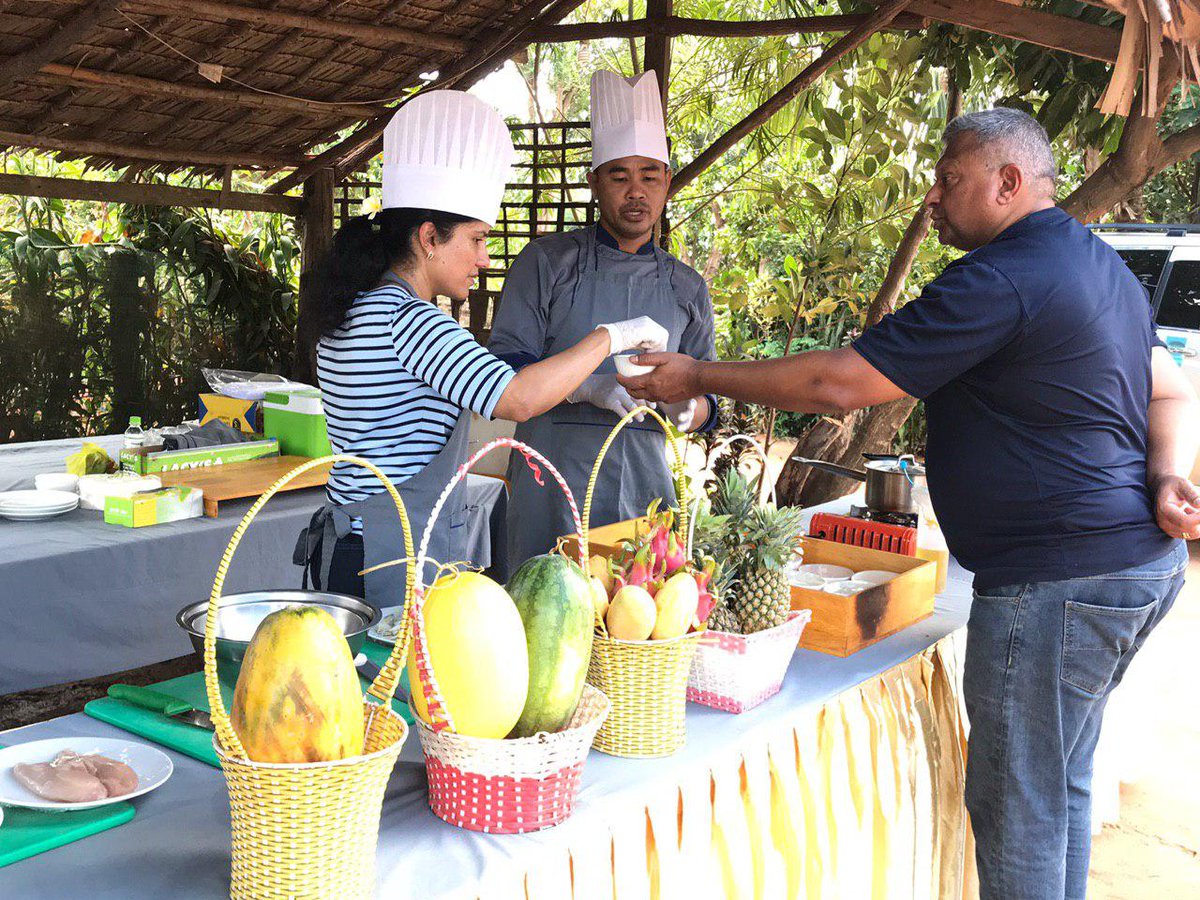memoiresiemreap's tweet image. Local Cooking Class at Chreave village presents the uniqueness of Cambodian gastronomy where a couple of tourists can exceptionally experience with a local flavour and create their own favourite food with plenty of fresh, organic vegetables.

Book Now: tinyurl.com/y2eoeldh