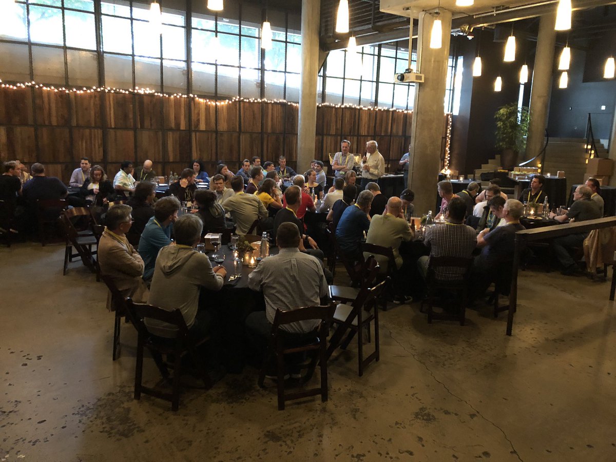 #FHIR luminaries all in one room revving up for #FHIRDevDays <a href="/hl7/">HL7 International</a> <a href="/FirelyTeam/">Firely</a>
