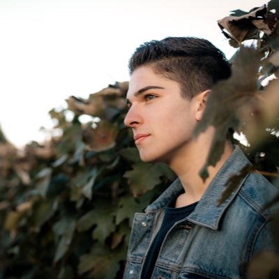 LukeMoody20's tweet photo. #NewProfilePic https://t.co/7zsWDN3pTV