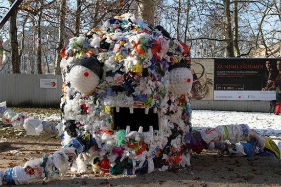 rpallanuk's tweet photo. Digital clutter is increasingly contributing to our carbon footprint and #climatechange - @UniRdg_Met blog by John Methven:
https://t.co/f63zKD1fZU https://t.co/by6gdm2Lg1