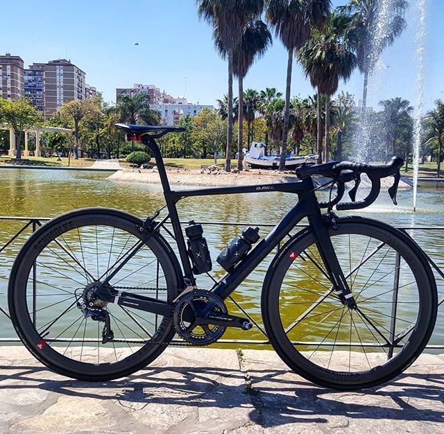 RBracingworks's tweet photo. Neilpryde in Red Blue Racing Works 
https://t.co/uX1bf4RpXq 
#redblueracingworks #neilpryde #neilprydebikes #cycling #roadcycling #cyclinglife #cyclingpics #cyclingshots #cycle #instacycling #instacycle #roadcycling #bike #roadbike #instabike #ciclismo … https://t.co/nBTZ2AtXfS https://t.co/BbGvWZRzCF