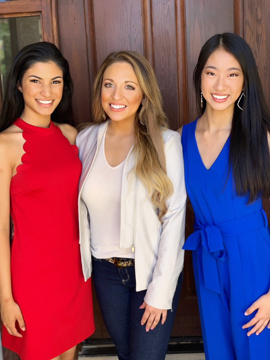 MissGlendaleAZ's tweet photo. #SisterhoodSunday What a pleasure it has been spending the year with my NPG girls! The constant love &amp; support we share is the true meaning of sisterhood! I am so proud of these girls &amp; am so excited to share @missazorg week together! ❤️https://t.co/b2LxFAYikD… https://t.co/n4ygBpZ6av
