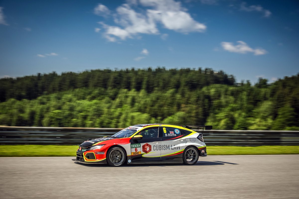 BradleyBurns06's tweet photo. Postcard from Red Bull Ring...
📸 Race Vision
.
.
.
.
.
#BB06 #TCR #TCRGermany #PyroMotorsport #BRDC #BRDCRisingStars #HondaCivic #RedBullRing https://t.co/VXaGWmDa7N