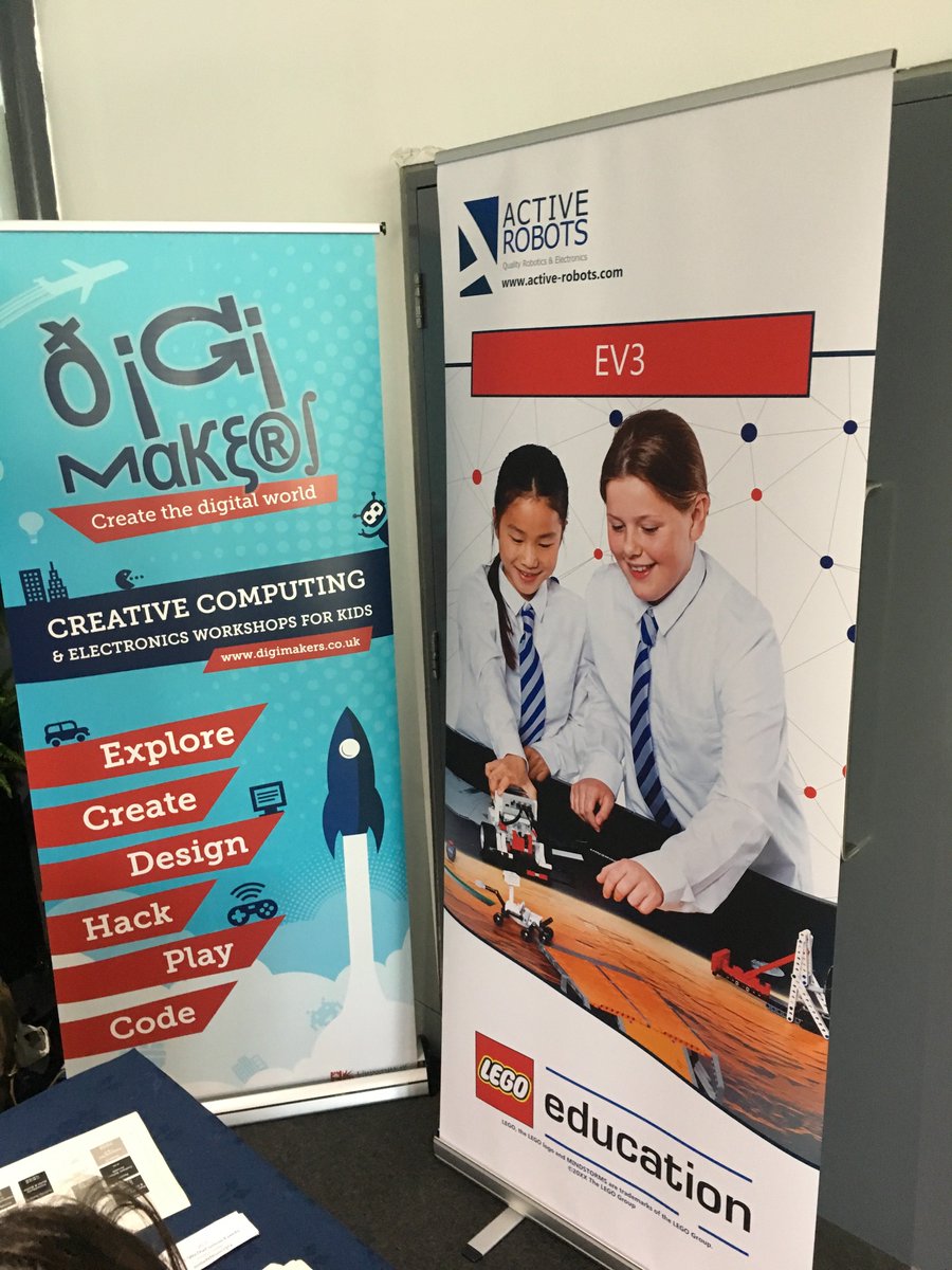 activerobots's tweet photo. We had so much fun building Robot hands out of LEGO at @Digi_Makers on Saturday, held at @wethecurious_ https://t.co/8xnqIaBjdG