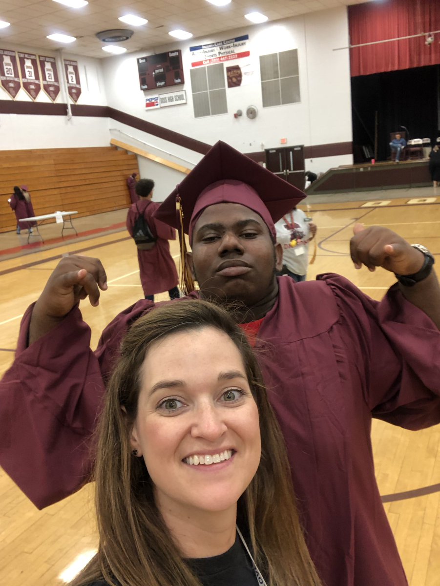 BornToTeachUs's tweet photo. Friday was the end of a chapter for these special dragons.  The world isn’t ready for them but they’re ready for the world.  My wish them is to stay true to themselves, strive toward their dreams, and remain wholesome. #lookoutworldheretheycome @Doss_High #changetheworldforGOOD https://t.co/8vIXQGxGd9