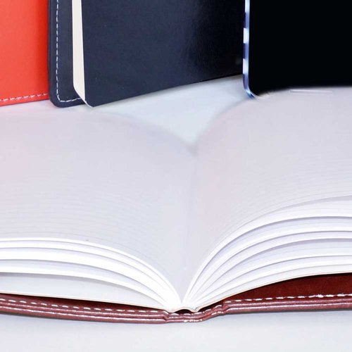 24shopingbazaar's tweet photo. Buy #Notebook with #Power #Bank
Applicable to the meeting notebook;
Practical and high-quality design
U disk storage
insert card and paper change function
Large charging capacity
Visit>> https://t.co/bdjLuRKhyV
#24shoppingbazaar #Powerbank #Battery #Charge https://t.co/GkUCurwO3G