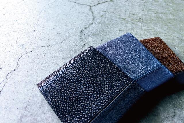 makuake_ca's tweet photo. 究極な薄さ＆海のダイヤモンドと言われるスティングレイのThin wallet✨

２枚重ね収納対応のカードポケットと、取り出しやすい紙幣ホルダー
職人の技術を駆使して薄い仕上がりに👛

https://t.co/28LydEvFjP

#海のダイヤモンド #スティングレイ #Thinwallet #財布 #wallet #makuake #マクアケ https://t.co/opzWpeDUYB