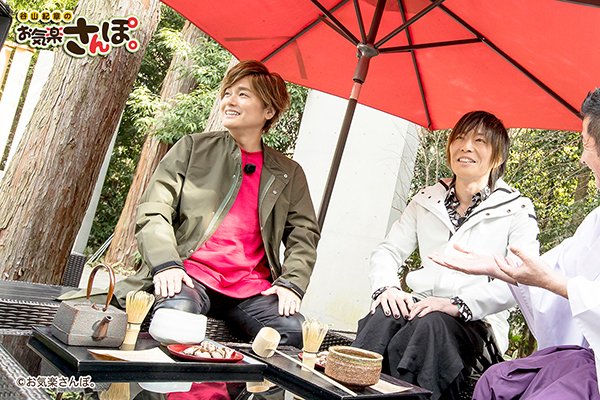 公式 谷山紀章のお気楽さんぽ 第3弾dvd好評発売中 アルバム パワースポット 来宮神社 をお散歩 大楠をまわって健康長寿 心願成就 さて お二人はどんな願いをこめたのでしょうか Dvd 谷山紀章のお気楽さんぽ In静岡 19年7月26日 金