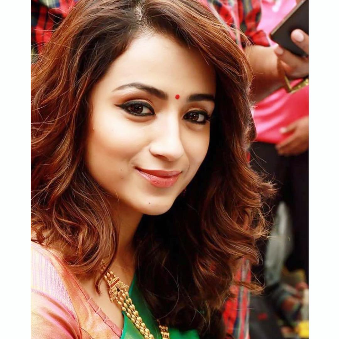 Cinemakkaranweb's tweet photo. #TrishaKrishnan 😍 https://t.co/0pXW2cC6iU