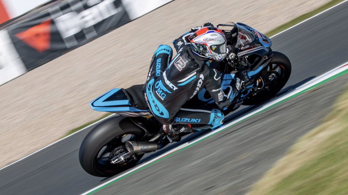 Race week looking foward to brands on my <a href="/omgracinguk/">OMGRacingUK</a> Suzuki 🤙🏻 #teammossey #omgracing #suzuki