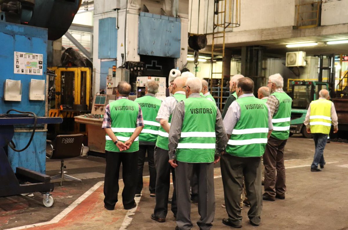 ULMAForge's tweet photo. El pasado viernes, recibimos la visita de algunos de nuestros jubilados/jubiladas en @ULMAForja https://t.co/2sN3E0BA3H