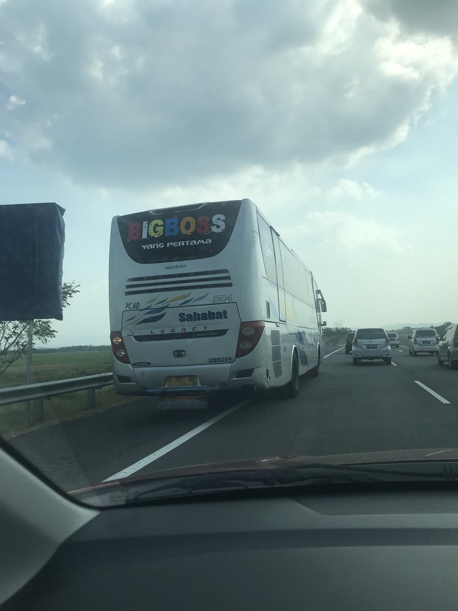 Lokasi : km 154 tol Cikopo- Palimanan
Tag <a href="/TMCPoldaMetro/">TMC Polda Metro Jaya</a> <a href="/RadioElshinta/">Radio Elshinta</a>