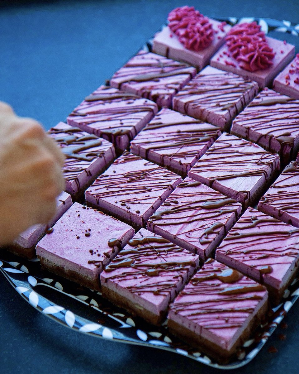 Your dream don‘t expire, but your life does. A new blog post is now online 💡 Why I am doing this? Why I am sitting in this chair, doing things I actually do not enjoy at all. I am bored before I even step into the office. I tell you why I keep failing and wh #goforit #jobsch