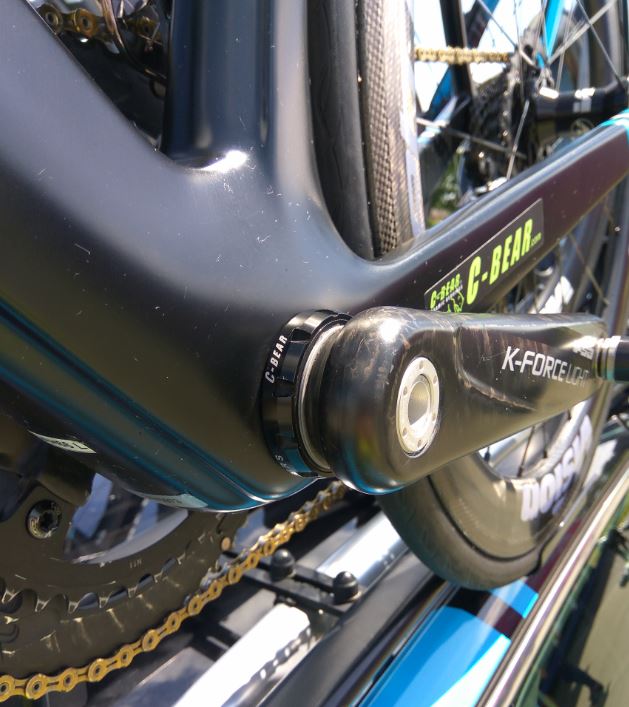 cbearcycling's tweet image. @HammerSeries  Limburg #Sittard 2019. C-BEAR ITA 386 #ceramicbb on #117 @DennisvanWinden @yallaACADEMY team bike #DeRosa + #FSA. When team mechanics talked, C-bear listened and delivered
#cbearssp #silentspeedperformance #cbearian #yallaAcademy #HammerLimburg #ita386 #procycling