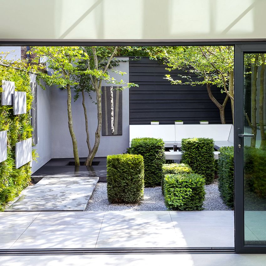 ELLEDecoUK's tweet photo. Ever wondered how to make a modern garden? Whether it's a rooftop terrace, courtyard garden or an inner-city balcony you're working with, we'll show you how to create a contemporary and sustainable outside space – read more in our July issue! https://t.co/GGSXbJ7sgR