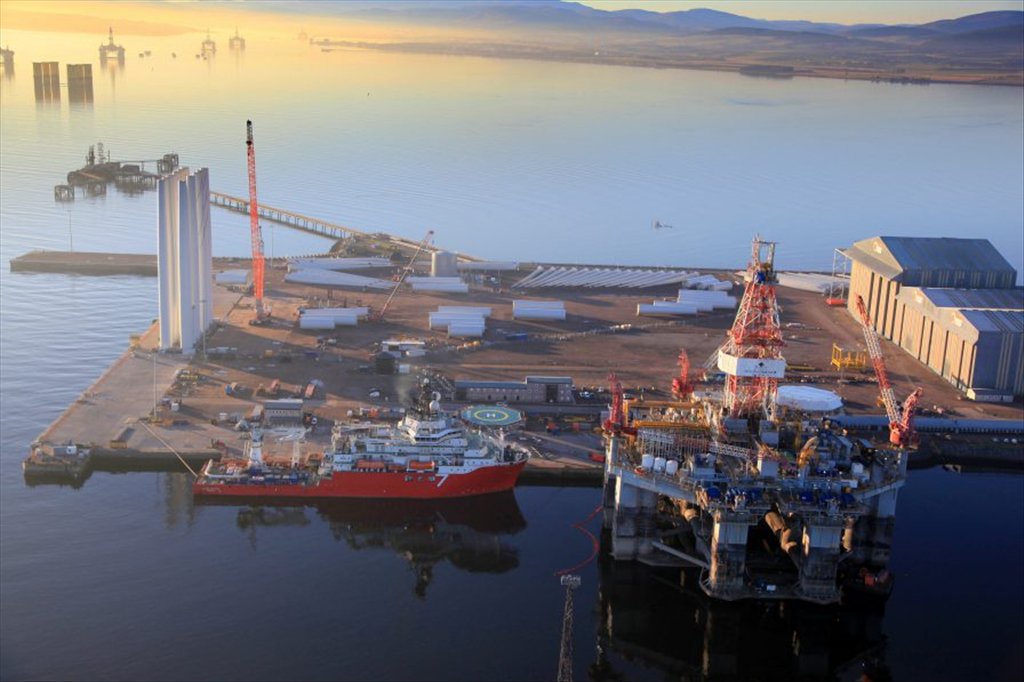 VesselFinder's tweet image. Another offshore renewables win for Global Energy’s Port of Nigg
vesselfinder.com/news/15624-Ano… #PortofNigg #GlobalEnergyGroup #DEMEOffshore #OWF #MorayEast #CromartyFirth