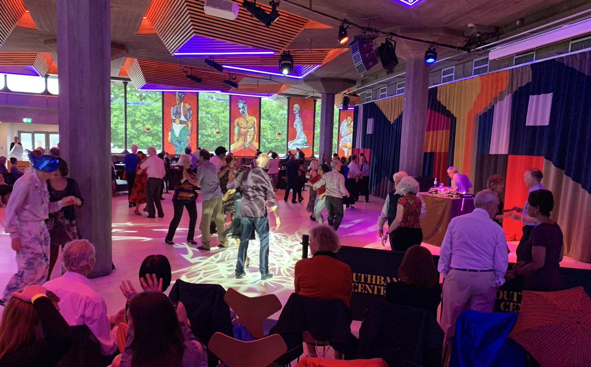 exitthelemming's tweet photo. This is #CreativeAndWellbeing Week. I’m at @southbankcentre with @weareforthearts for the #CreativeHealthConference.
Jive session in the foyer. Thought it might be the opening session; a good warmup. We had @MarkDelisser leading us in Lean On Me, without speaking. Brilliant. https://t.co/s8HN0odgpC