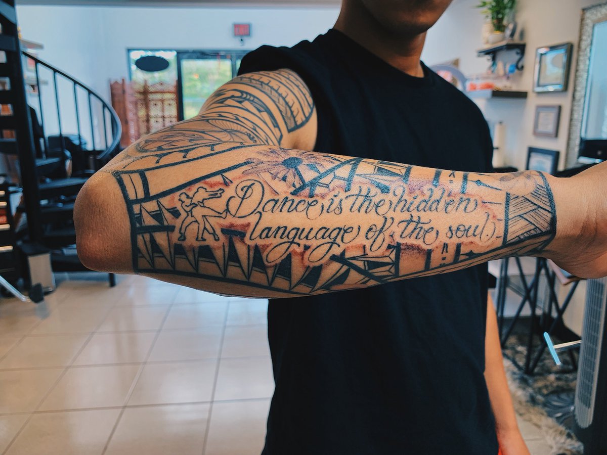 janmyckle's tweet image. Finished Product of My Sleeve💉 #filipinotribaltattoo #polystyle