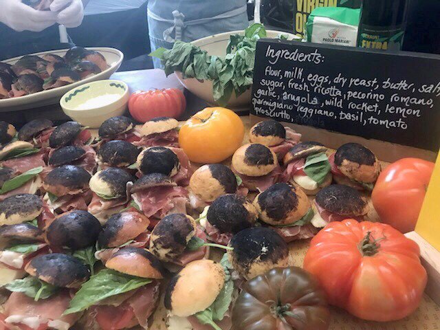 CarveBeef's tweet image. A wonderful night yesterday supporting @SecondHarvestCA at #TorontoTaste! So many delicious eats and beverages. 

Congratulations to @ChefIvanaRaca on her #ChefChallenge win!