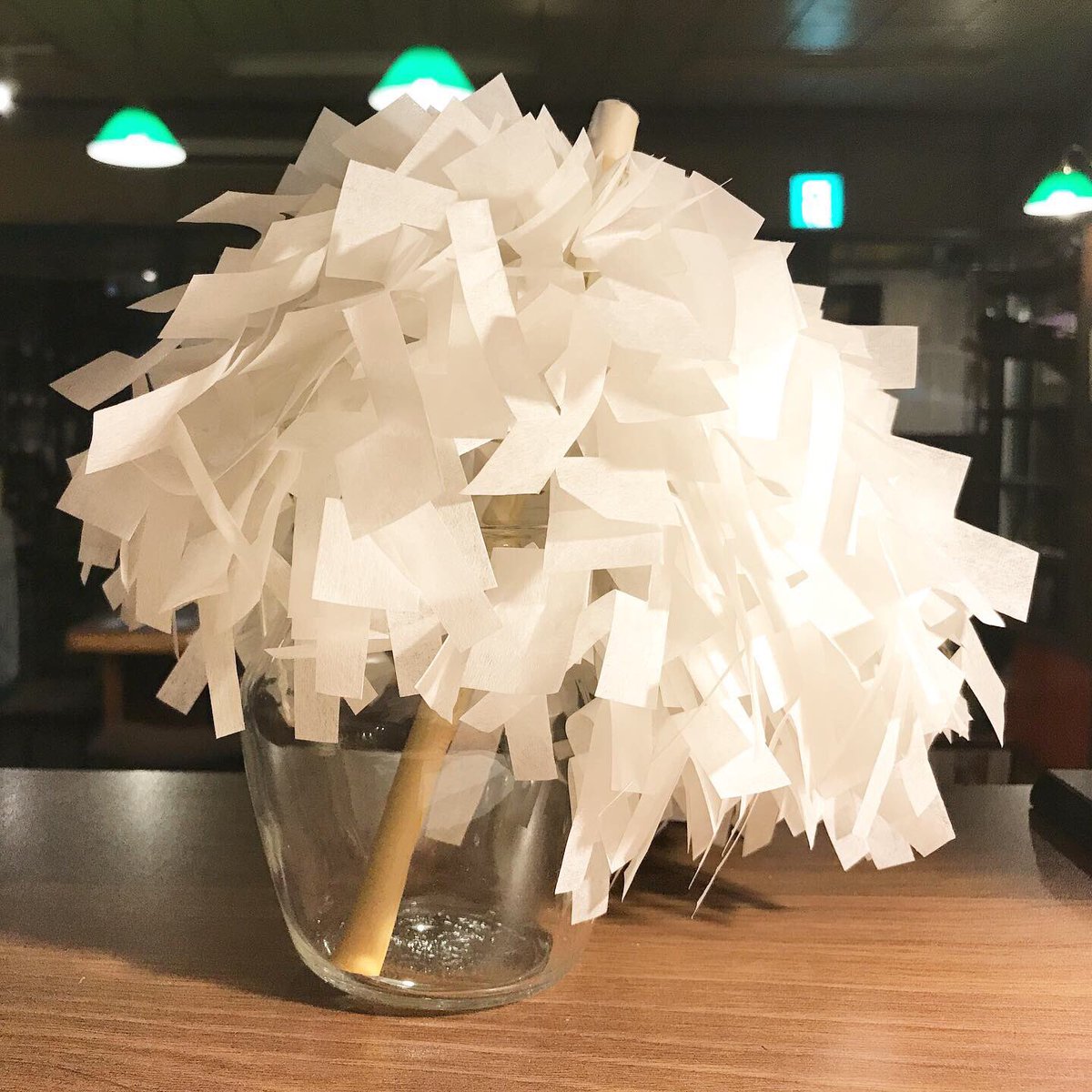 奈良ウガヤゲストハウス 自祓用祓串 石上神宮で夏越の大祓の時期に授与していただけるものです 串の部分の竹は 境内の竹を使っているようです 一つ一つ神職さんの手作り