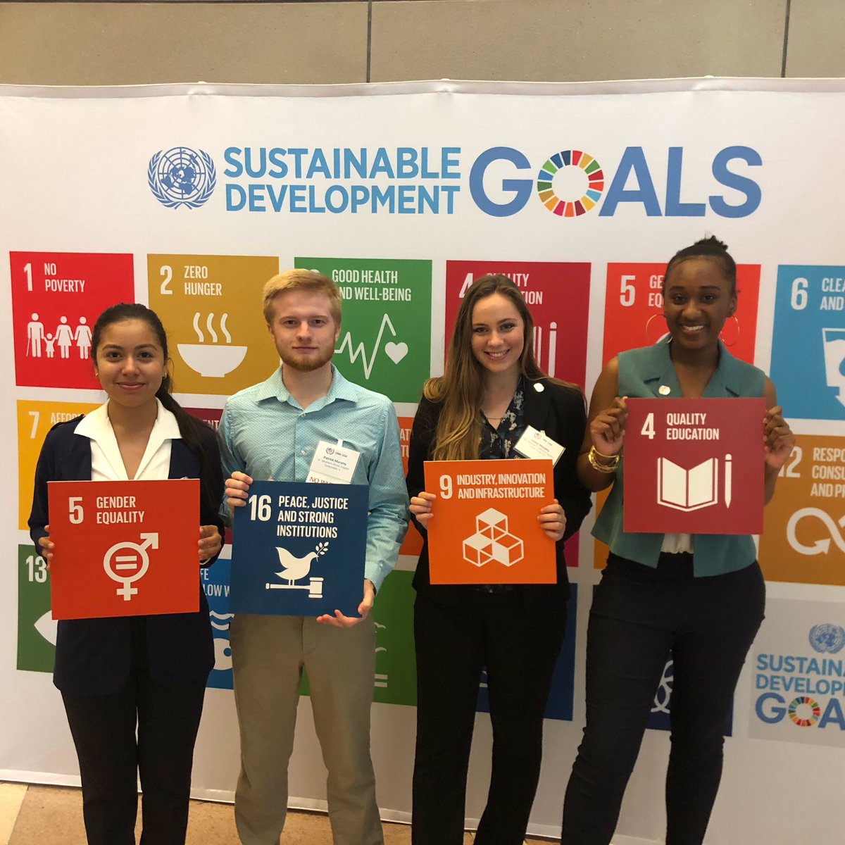 We’re so excited to have our 2019-2020 Campus Fellows with us at our Global Leadership Summit!
Say 👋🏻 to 
🔹 Chloe Murphy, <a href="/UCLA/">UCLA</a>
🔹 Stephanie Evangelista, <a href="/csuf/">Cal State Fullerton</a>
🔹 Oona Nelson, <a href="/HowardU/">Howard University</a>
🔹 Patrick Murphy, <a href="/SIUC/">SIU Carbondale</a>
#USAforUN