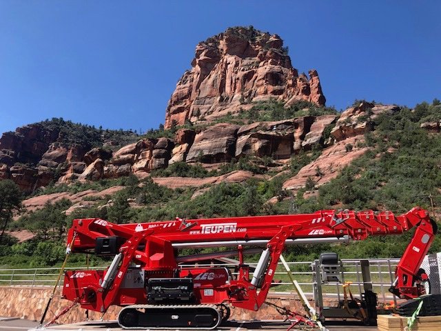 Teupen_NA's tweet photo. Did you know that the new LEO92SJ plus model has a larger basket capacity at 882lbs! This feature is perfect for having more people and tools in the basket to be able to get the job done! #Teupen #LEOseries https://t.co/4uTQ52Bc5M