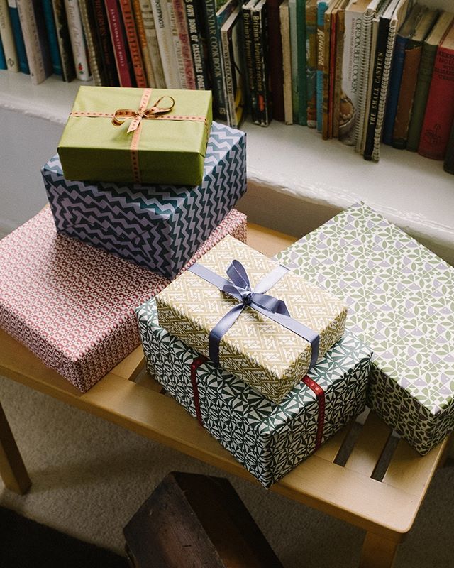 esmewinter's tweet image. #esmewinter #patternedpaper #printandpattern #patternity #patternobserver #patternlove #letterpress #letterpresslove #letterpressprint #inspired_by_colour #craftsmanship #justacard #abstractpattern #papergoods #design #designer #decorativearts #blockprin… bit.ly/2WrOXkr