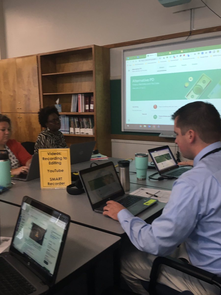 aacpsoit's tweet photo. OIT front and center for Alternative Forms if Video! Tracey sharing info about WeVideo! #aacpsawesome #oitpd https://t.co/Hs8MDG5xAq