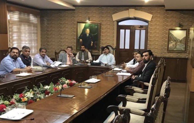 In a meeting with @GIZPakistan Country Director Tobias Becker, the Chief Secretary of Khyber Pakhtunkhwa Mohammad Salim Khan appreciated the German #DevelopmentCooperation and remarked its valuable efforts in creating a long lasting impact on the social sectors of the province.