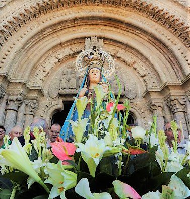 dtuivigo's tweet photo. #LunsdePentecoste hoxe celebramos a romaría das Pascuillas no Santuario de Nosa Señora da #Franqueira (A Cañiza)
🕛12h. Misa Solemne presidida polo Bispo
💐 Presenta a ofrenda: @tuivigopj https://t.co/KCQXaWIGdv