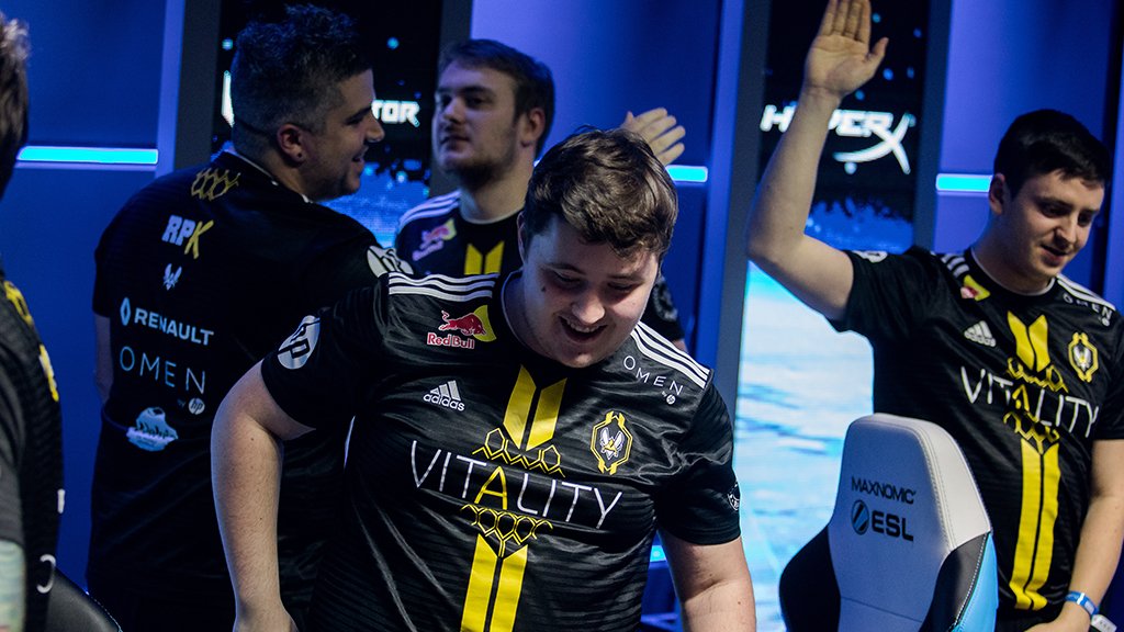 BetwayCSGO's tweet image. Top 5 Players of #ECS7 Finals:

🇫🇷 #1 @zywoo - 1.41
🇩🇰 #2 @dev1ce - 1.37
🇺🇸 #3 @Brehze - 1.33
🇩🇰 #4 @KjaerbyeCS - 1.24
🇧🇷 #5 @coldzera - 1.21